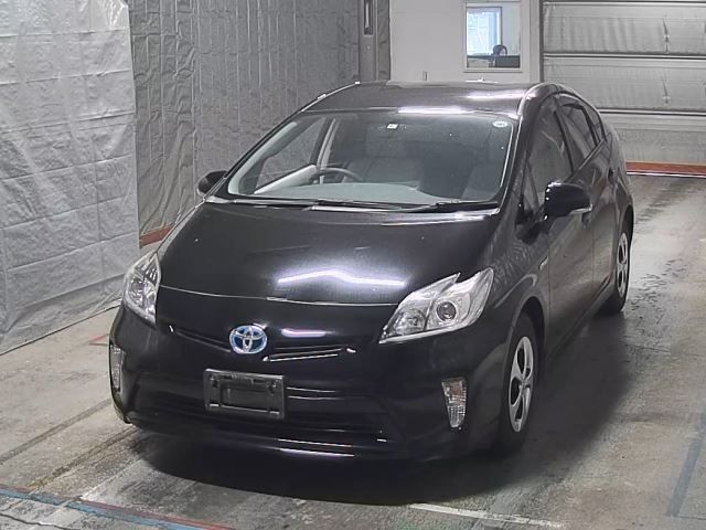 2541 Toyota Prius ZVW30 2014 г. (HERO)