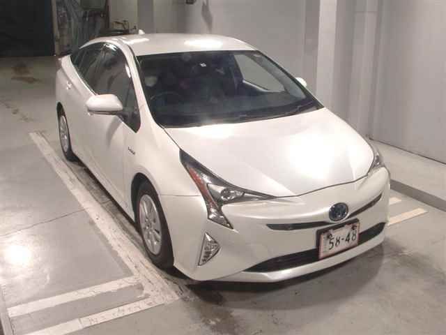 257 Toyota Prius ZVW50 2017 г. (JU Tokyo)