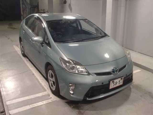 266 Toyota Prius ZVW30 2013 г. (JU Tokyo)