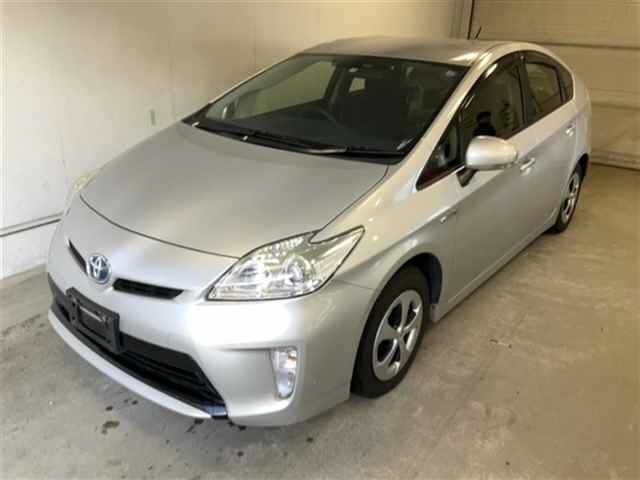 27 Toyota Prius ZVW30 2014 г. (JU Akita)