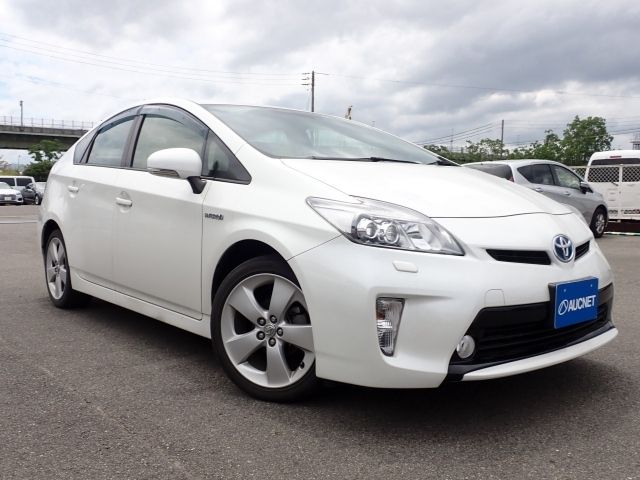 29258 Toyota Prius ZVW30 2015 г. (AUCNET)