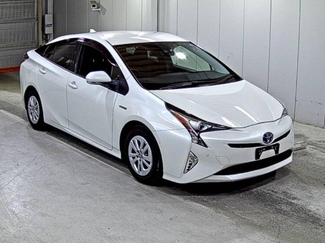 3001 Toyota Prius ZVW50 2018 г. (LAA Shikoku)