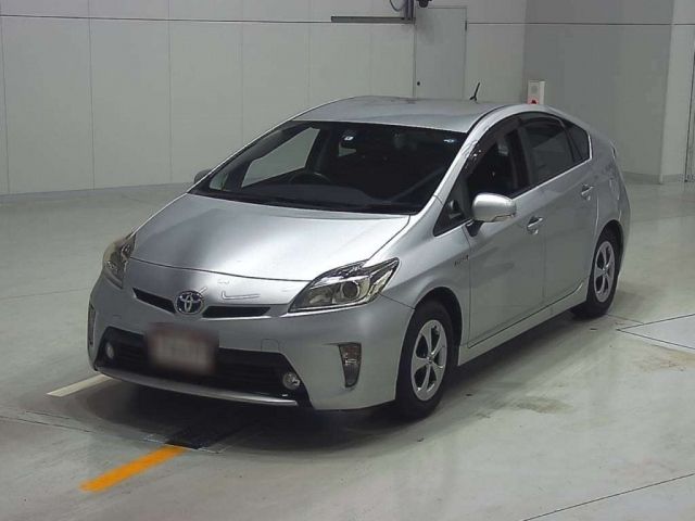 30044 Toyota Prius ZVW30 2014 г. (CAA Chubu)