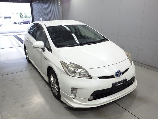 30054 Toyota Prius ZVW30 2013 г. (Honda Hokkaido)