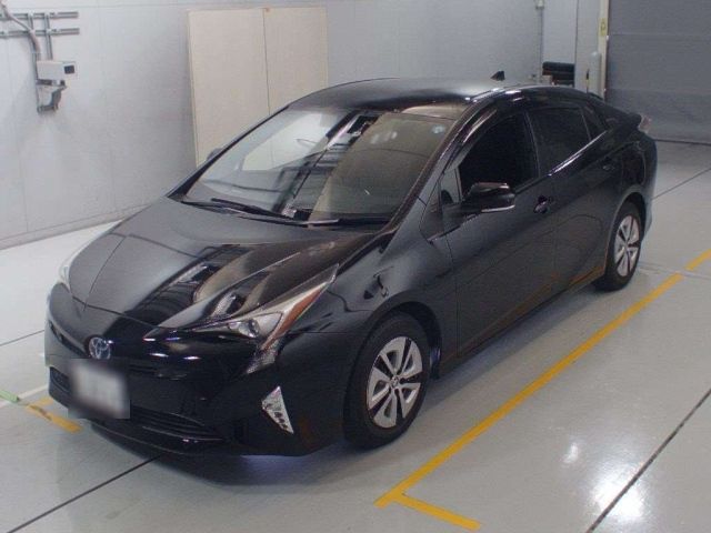 30069 Toyota Prius ZVW51 2017 г. (CAA Chubu)