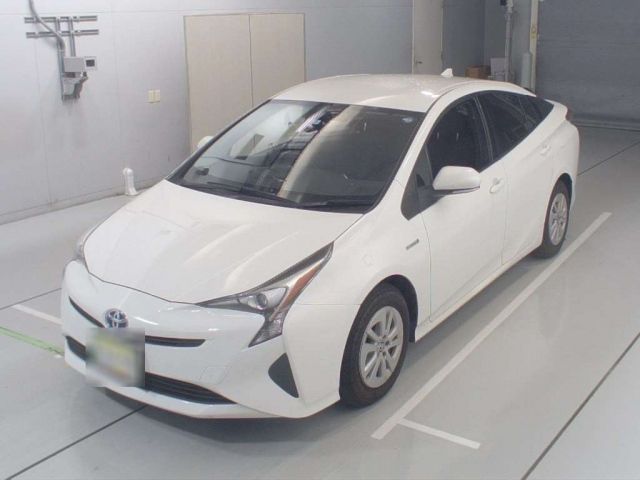 30070 Toyota Prius ZVW50 2018 г. (CAA Chubu)