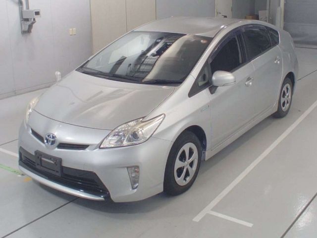 30094 Toyota Prius ZVW30 2014 г. (CAA Chubu)