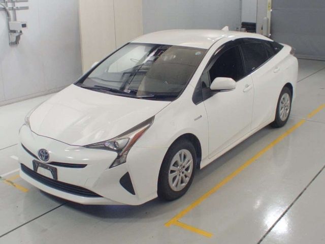 30103 Toyota Prius ZVW50 2017 г. (CAA Chubu)