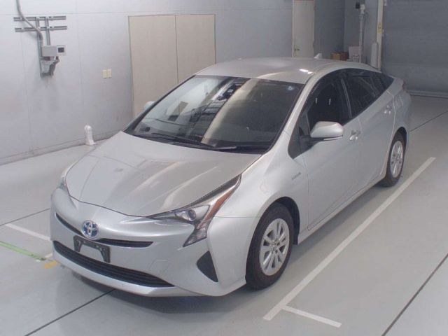 30262 Toyota Prius ZVW50 2018 г. (CAA Chubu)