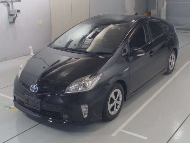 30379 Toyota Prius ZVW30 2014 г. (CAA Chubu)