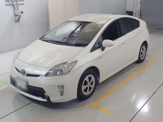 30435 Toyota Prius ZVW30 2014 г. (CAA Chubu)