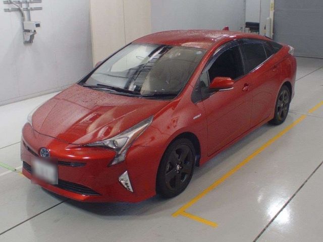 30541 Toyota Prius ZVW51 2015 г. (CAA Chubu)