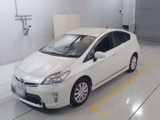 30561 Toyota Prius ZVW30 2015 г. (CAA Chubu)