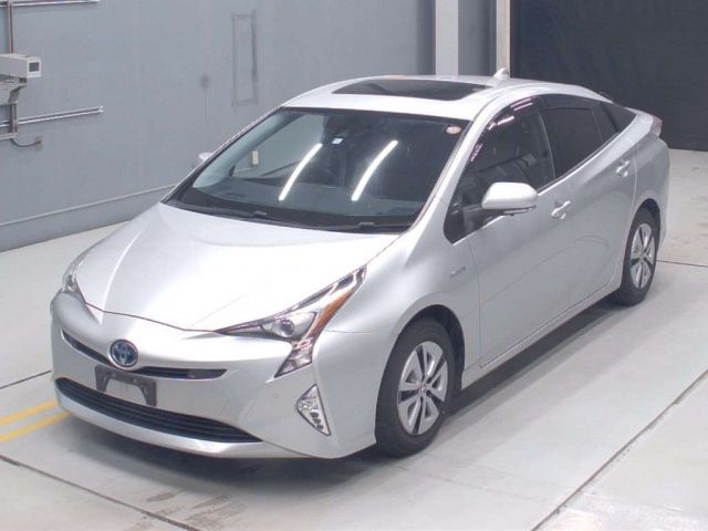 30580 Toyota Prius ZVW51 2016 г. (CAA Gifu)