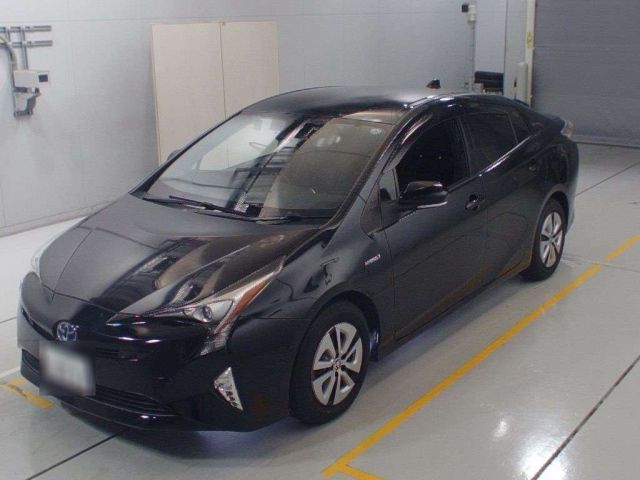 30602 Toyota Prius ZVW51 2017 г. (CAA Chubu)