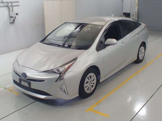 30626 Toyota Prius ZVW50 2017 г. (CAA Chubu)