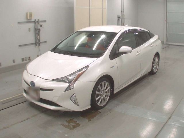 30760 Toyota Prius ZVW50 2016 г. (CAA Tokyo)