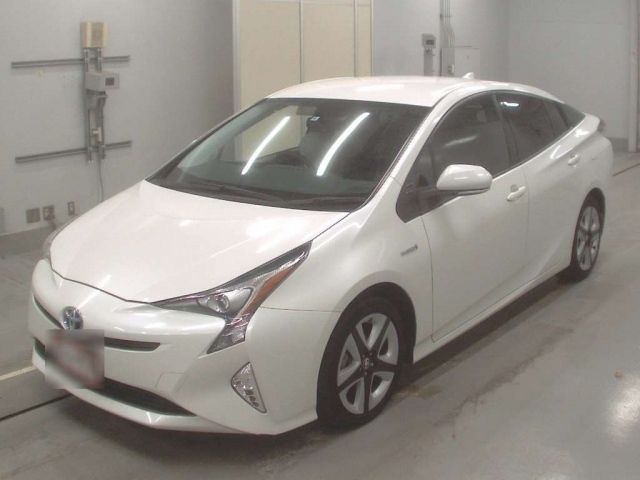 33032 Toyota Prius ZVW50 2018 г. (CAA Tokyo)