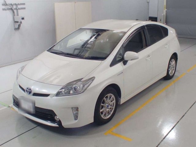 33338 Toyota Prius ZVW30 2013 г. (CAA Chubu)