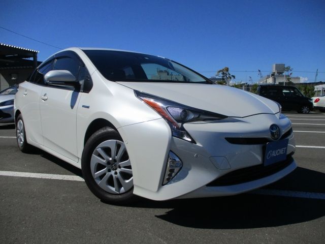 33502 Toyota Prius ZVW50 2016 г. (AUCNET)