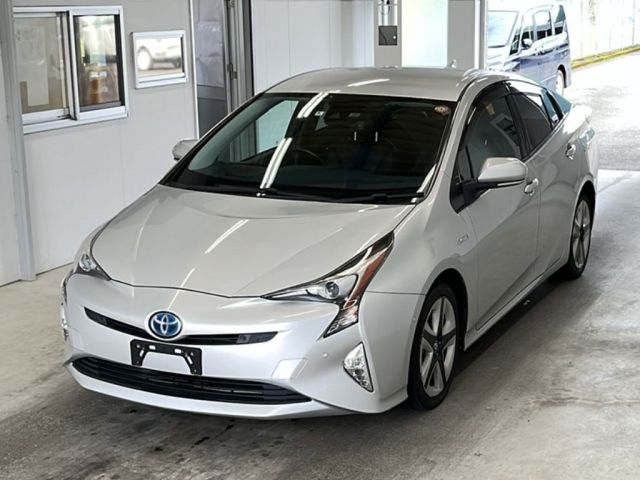 3414 Toyota Prius ZVW51 2016 г. (KCAA Minami Kyushu)