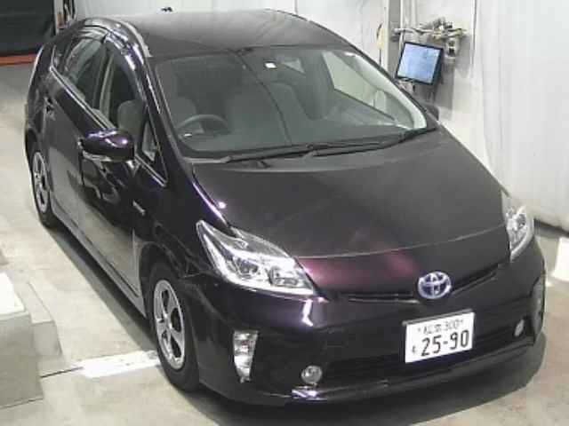 3584 Toyota Prius ZVW30 2014 г. (JU Nagano)