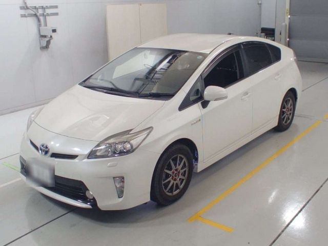 36454 Toyota Prius ZVW30 2012 г. (CAA Chubu)