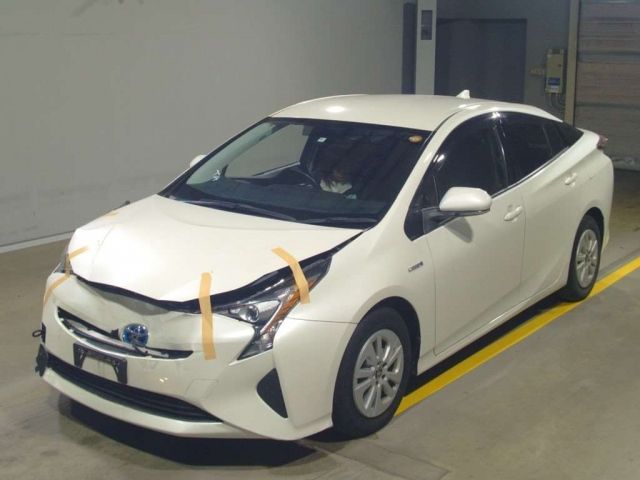 366 Toyota Prius ZVW50 2018 г. (TAA Yokohama)