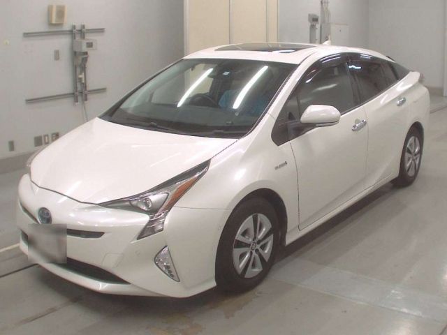 40034 Toyota Prius ZVW51 2016 г. (CAA Tokyo)