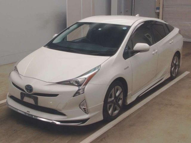 4060 Toyota Prius ZVW50 2017 г. (TAA Kantou)