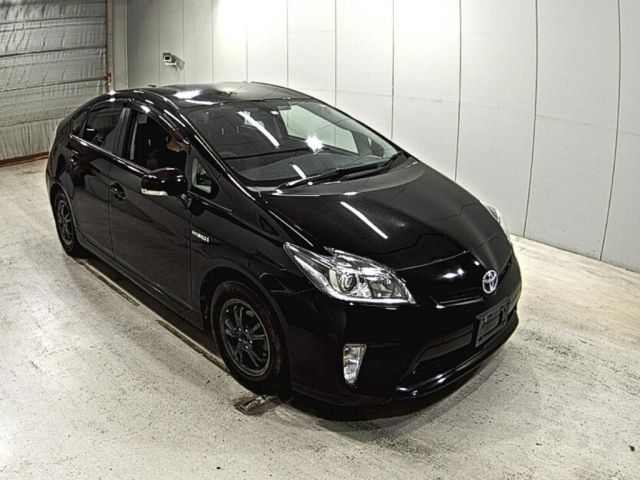 4190 Toyota Prius ZVW30 2012 г. (LAA Okayama)