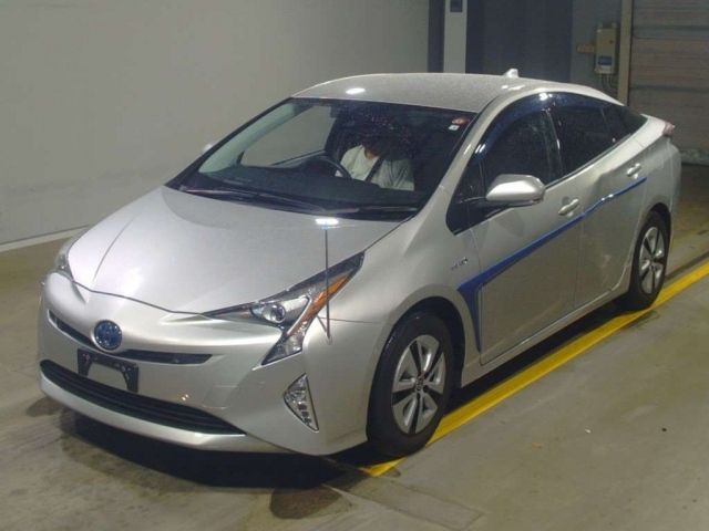 425 Toyota Prius ZVW55 2018 г. (TAA Yokohama)