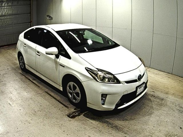 4270 Toyota Prius ZVW30 2013 г. (LAA Okayama)