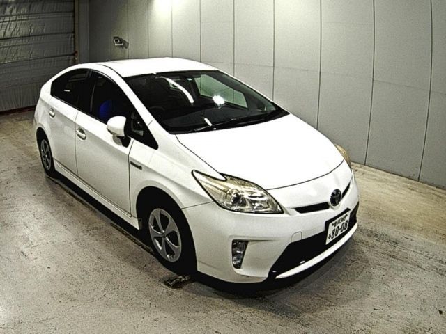 4346 Toyota Prius ZVW30 2013 г. (LAA Okayama)