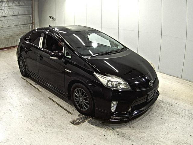 4348 Toyota Prius ZVW30 2013 г. (LAA Okayama)