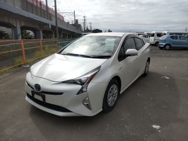 4435 Toyota Prius ZVW50 2018 г. (LUM Nagoya Nyusatsu)