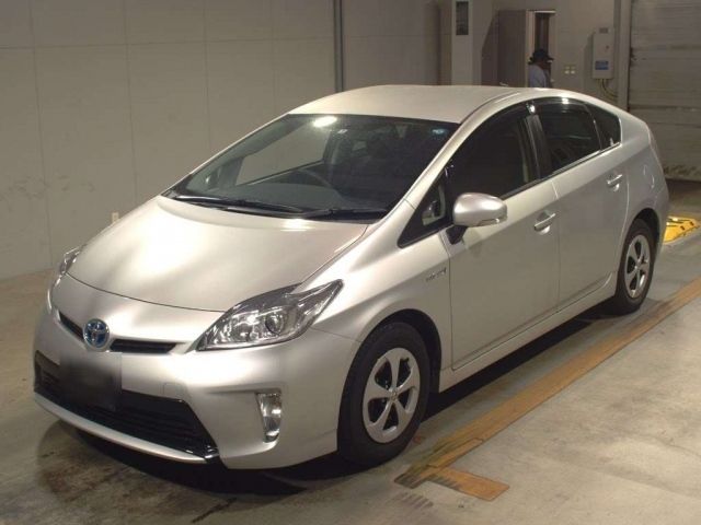 4499 Toyota Prius ZVW30 2013 г. (TAA Kyushu)