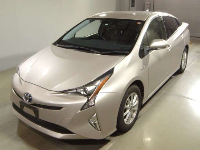 48 Toyota Prius ZVW55 2016 г. (TAA Tohoku)