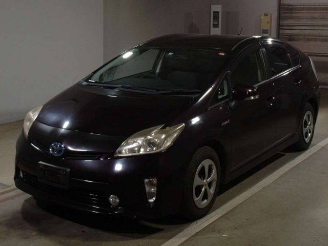 4853 Toyota Prius ZVW30 2013 г. (TAA Chubu)