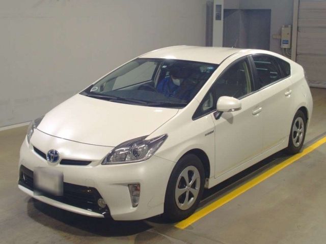 488 Toyota Prius ZVW30 2015 г. (TAA Yokohama)