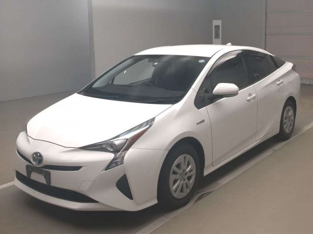 50058 Toyota Prius ZVW50 2016 г. (TAA Kantou)