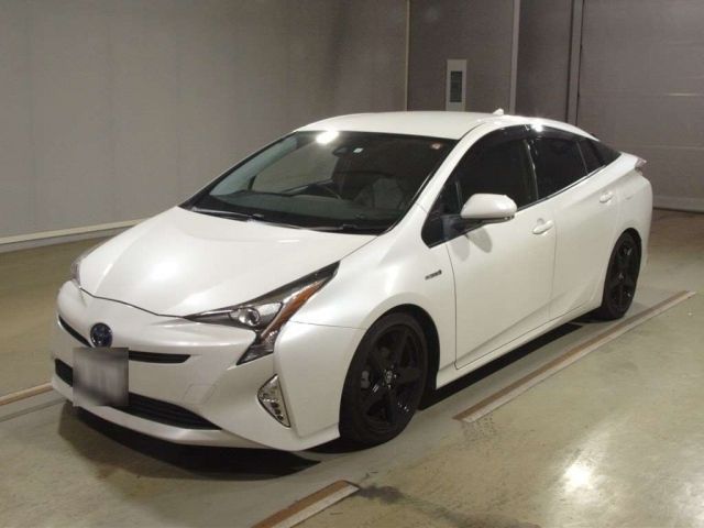 50072 Toyota Prius ZVW50 2016 г. (TAA Hyogo)