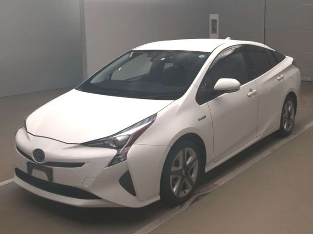 50080 Toyota Prius ZVW50 2016 г. (TAA Kantou)