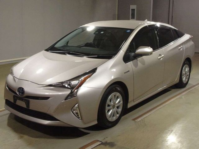 50108 Toyota Prius ZVW50 2016 г. (TAA Hyogo)