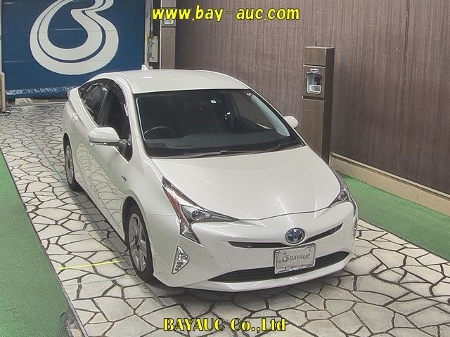 50312 Toyota Prius ZVW51 2017 г. (BAYAUC)