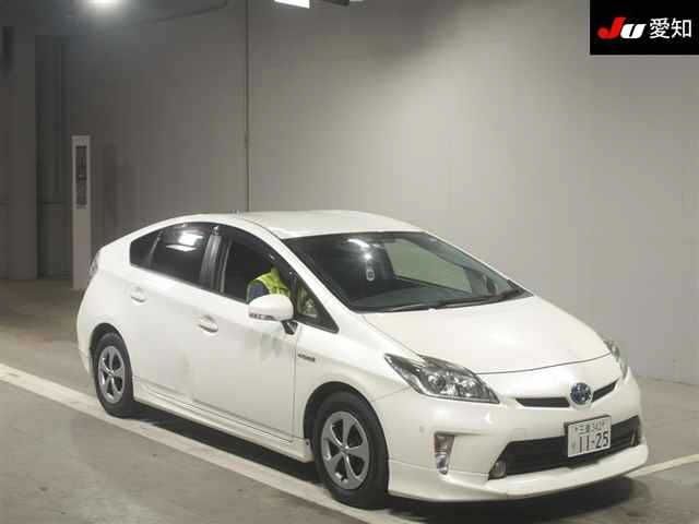 5196 Toyota Prius ZVW30 2015 г. (JU Aichi)