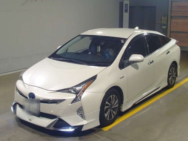 564 Toyota Prius ZVW51 2016 г. (TAA Yokohama)