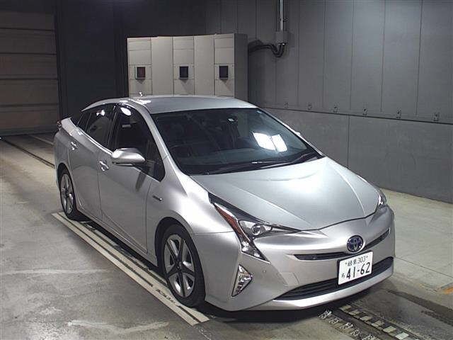 5661 Toyota Prius ZVW51 2015 г. (JU Gifu)