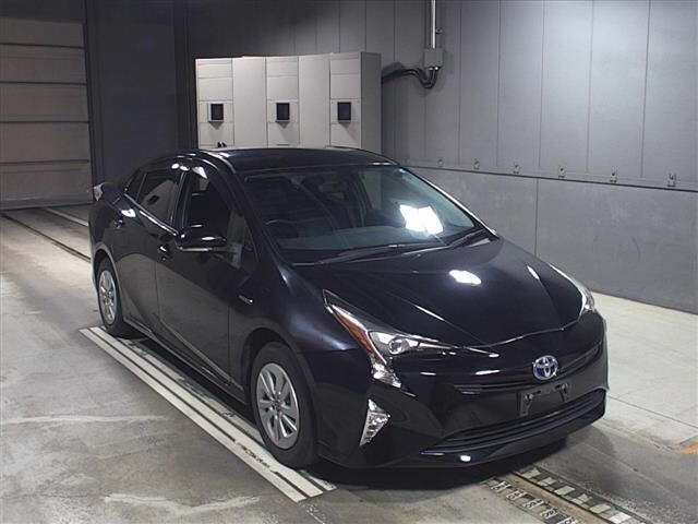 5698 Toyota Prius ZVW55 2016 г. (JU Gifu)