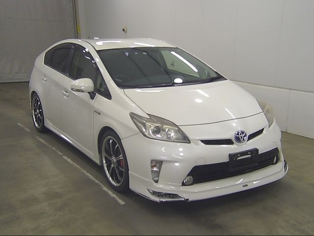 60066 Toyota Prius ZVW30 2013 г. (Honda Kyushu)